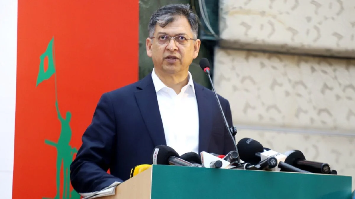 ডিসেম্বরে হাসিনার ফেরার গুঞ্জন নিয়ে যা বললেন স্বরাষ্ট্রমন্ত্রী